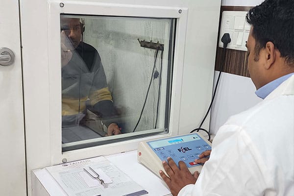 hearing aid delhi